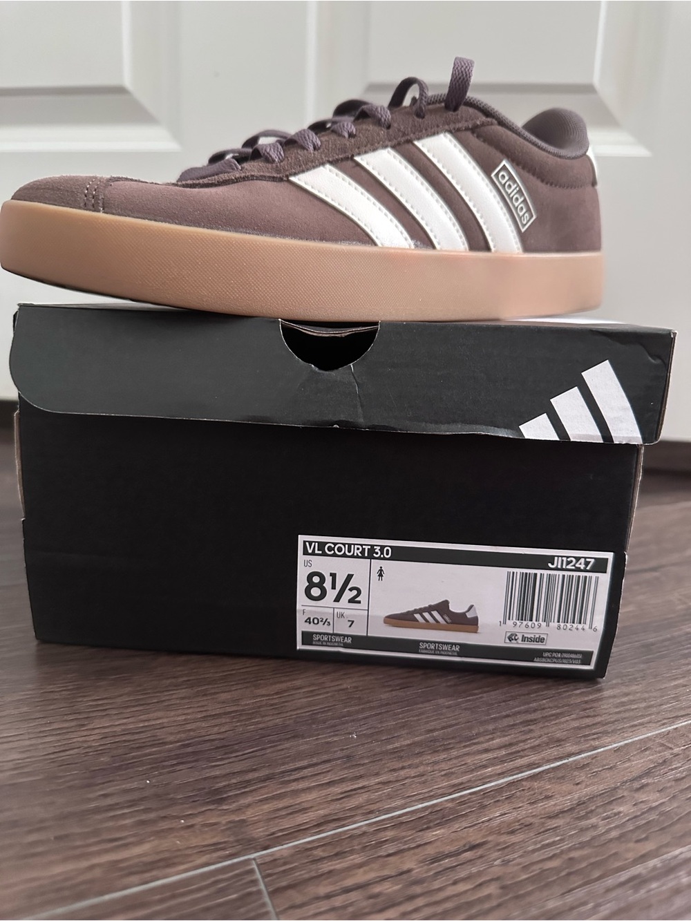 Adidas - Picture 3 of 3
